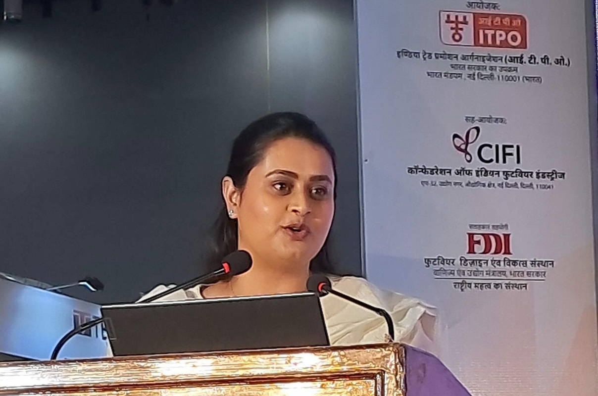 Bihar’s Minister for Industries pitches for footwear and tex