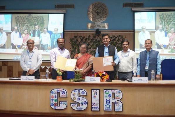 CSIR-CLRI Transfers Green Leather Waste Tech to Industry